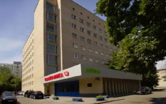 Центральная клиническая больница с поликлиникой Управления делами Президента РФ на улице Маршала Тимошенко фотография 1