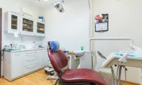 Стоматологическая клиника доктора Разуменко  на Краснобогатырской улице фотография 19