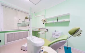Стоматологическая клиника Свой стоматолог на 6-й Радиальной улице фотография 2