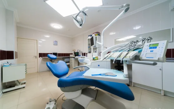 Стоматологическая клиника Свой стоматолог на 6-й Радиальной улице фотография 1